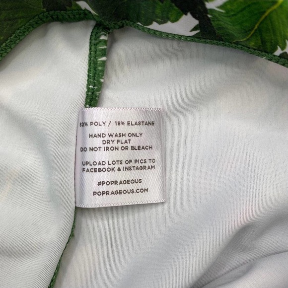 Poprageous Cannabis Christmas Leggings Size XS - Picture 5 of 7